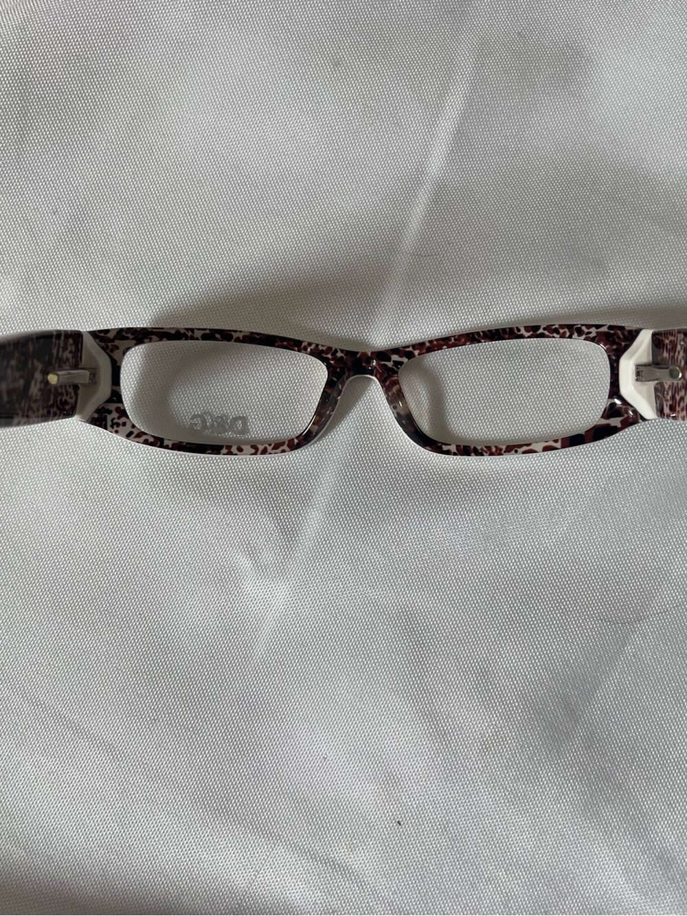 D&G White Frame Eyeglasses with Brown Leopard-Print Temples - Picture 6 of 14